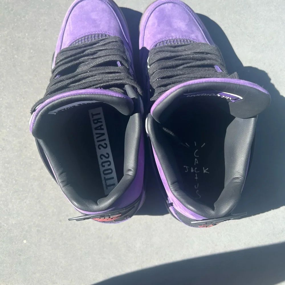 Travis Scott Purple Jordan 4 F&F